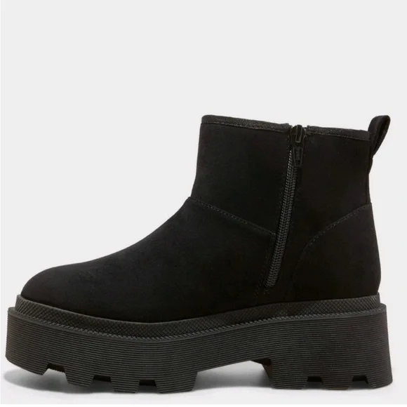 Universal Thread Women's Black Round-Toe Zip-Up Rowland Winter Boots Size 9 - Picture 2 of 3